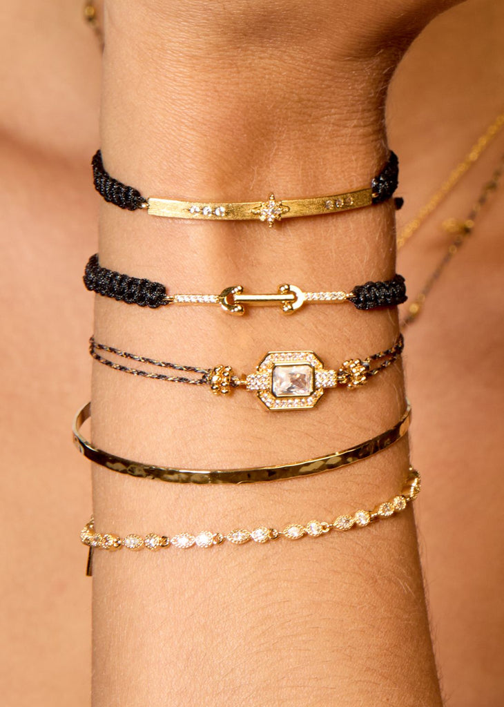 Bracelet MYA BAY Diwali Link – Or brossé & cordon noir ajustable
