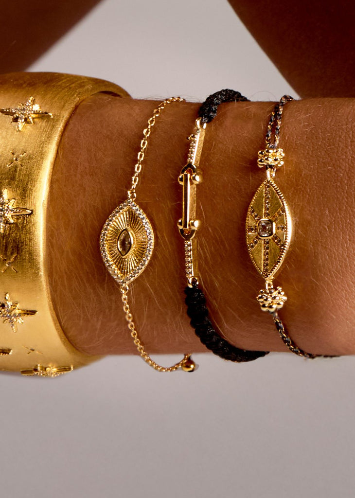 Bracelet MYA BAY Diwali Link – Or brossé & cordon noir ajustable