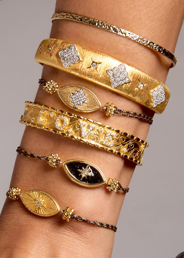 Bracelet manchette MYA BAY Mira Cuff – Or brossé & détails argentés
