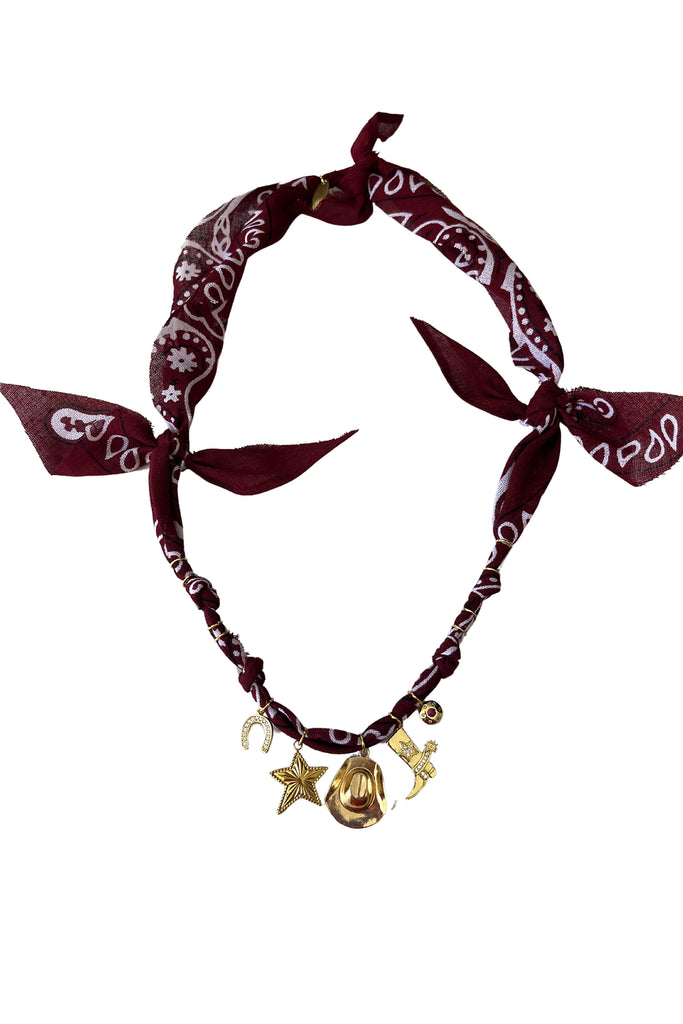 Collier chapeau Cow-boy lover bordeaux