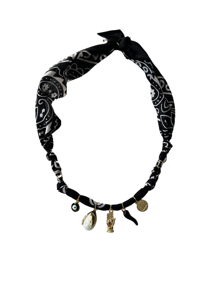 Collier main Indi noir
