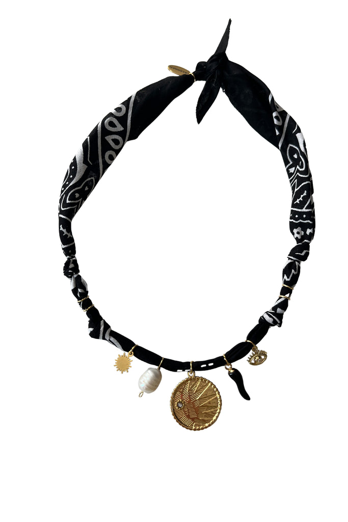 Collier médaille soleil Astro Noir
