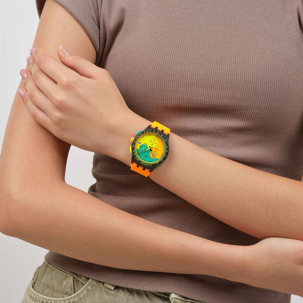 Montre Swatch Neon Signal Flag – Chronographe rétro inspiré des années 90
