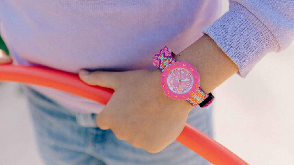 MONTRE FLIK FLAK LOOP IN PINK