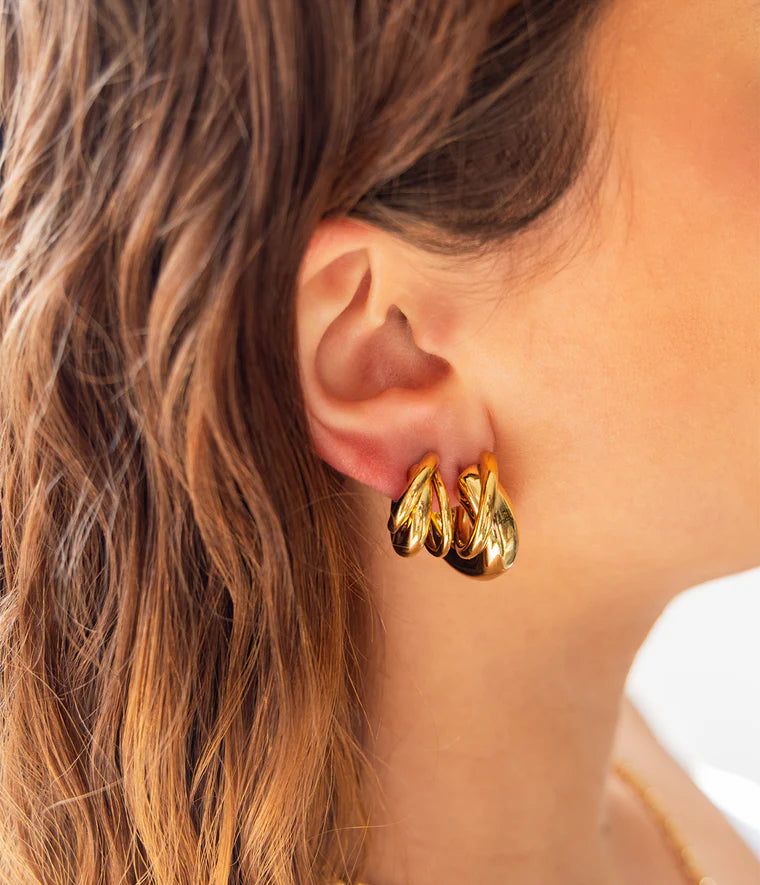 Boucles d’oreilles Lorna Zag Bijoux – 3 anneaux en acier doré à l’or fin
