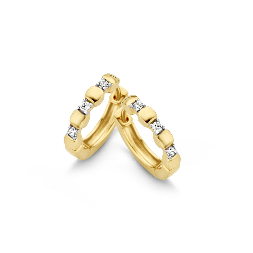 Boucles d’oreilles créoles diamants One more Ischia, en or jaune 750.